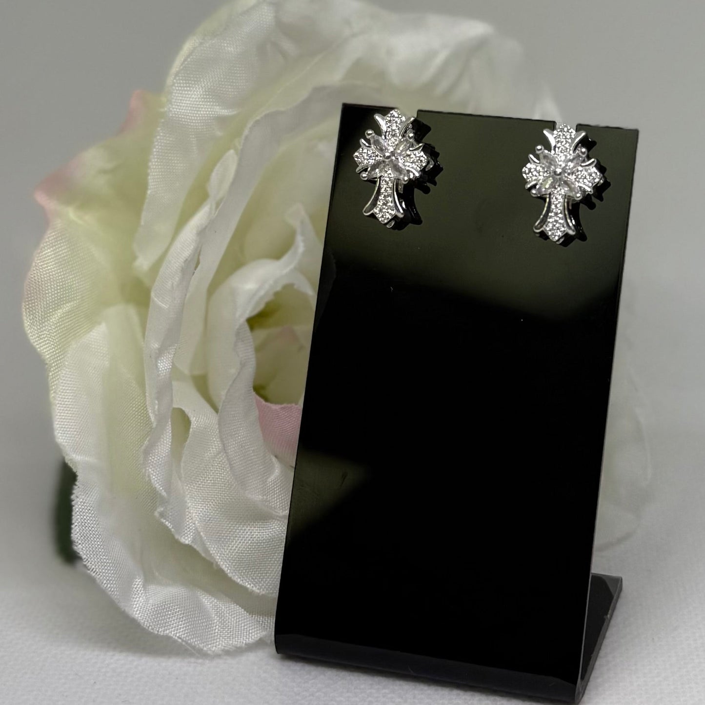 Crystal Cross Stud Earrings – Dainty Sparkle with Meaningful Elegance