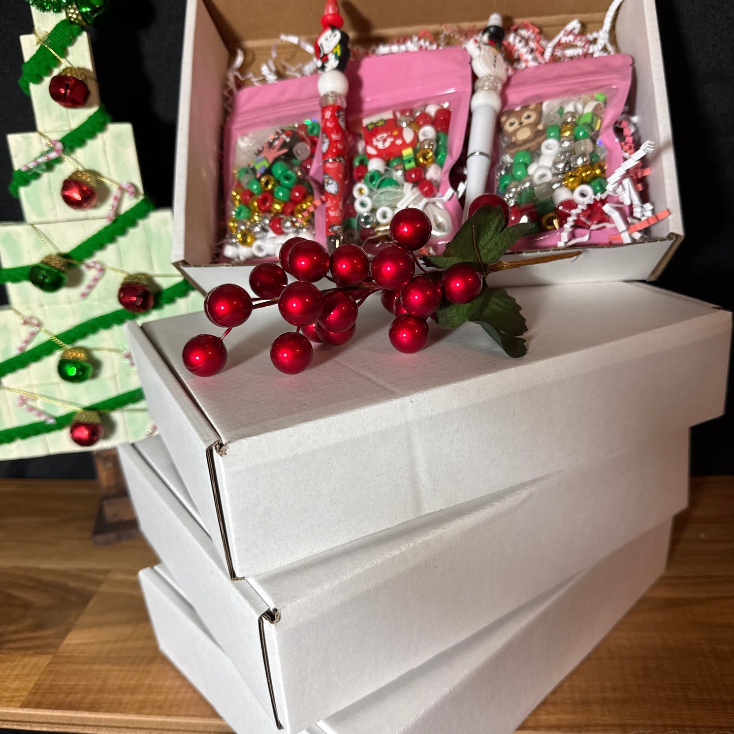 Kids & Teen Holiday DIY Bracelet Kit – Beads, Charms & Pens Included