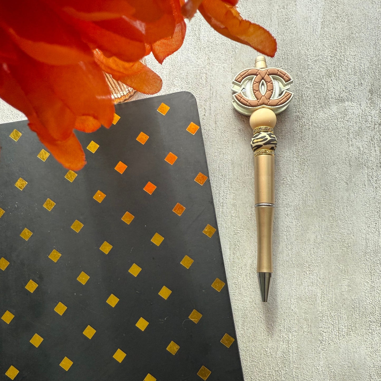 Designer Inspired Luxe Pen – Neutral Crystal Curve Pen